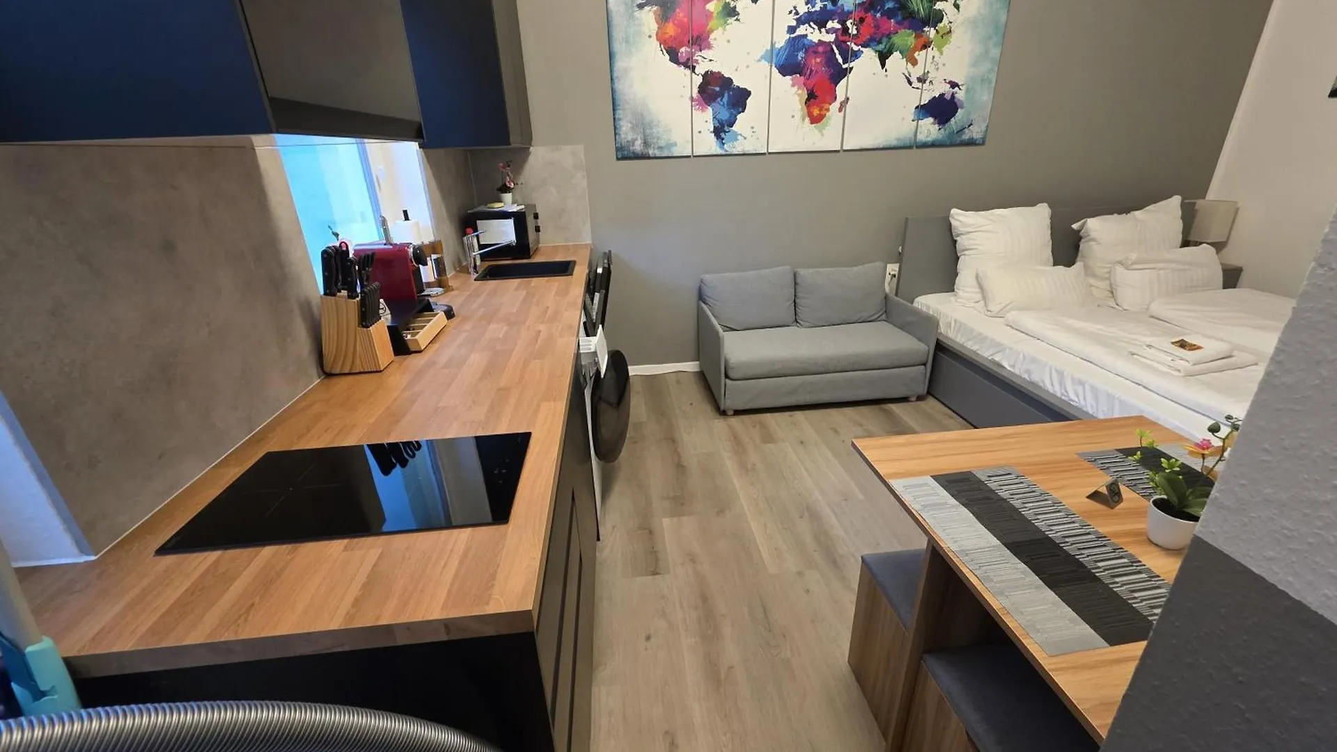 Lägenhet Komfortables Studio In Koeln-Ehrenfeld, Kueche, Vollausstattung, Netflix, 1 Min Zur U-Bahn, 10 Min Zum Neumarkt