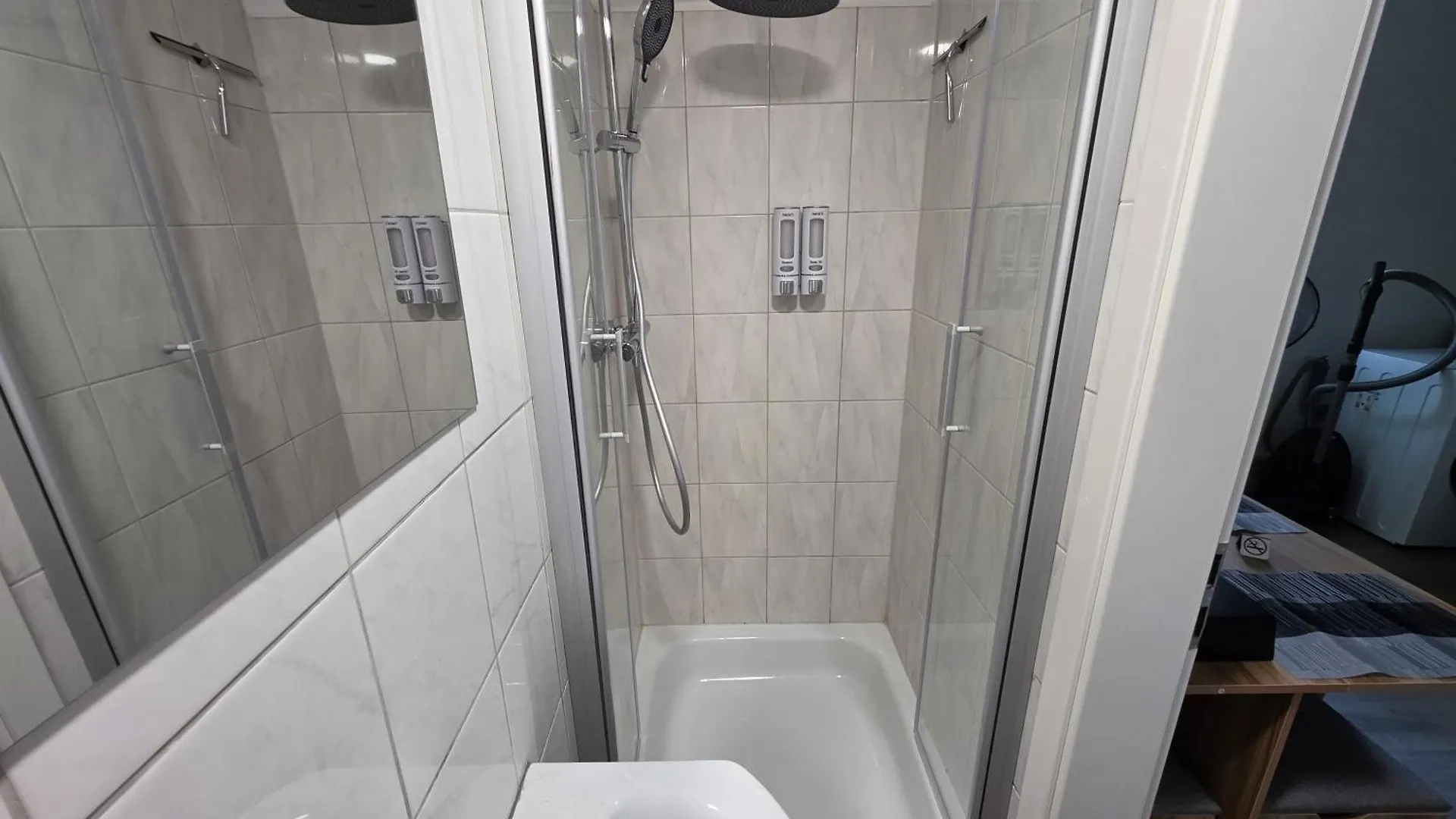 Komfortables Studio In Koeln-Ehrenfeld, Kueche, Vollausstattung, Netflix, 1 Min Zur U-Bahn, 10 Min Zum Neumarkt 0*, Köln Tyskland